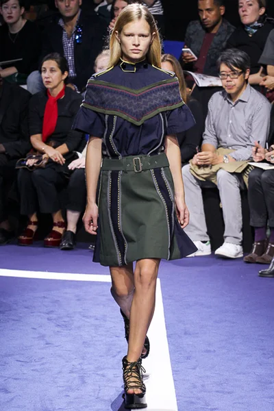Look 13
